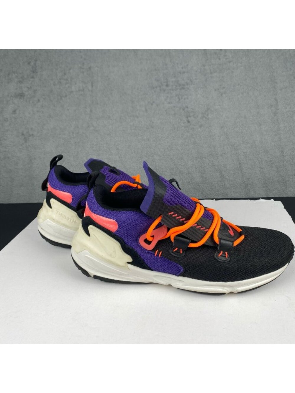 Nike Zoom Moc Men's size 11 Black Orange Purple Running Casual Shoes AUTHENTIC